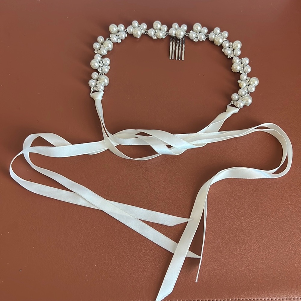 Beautiful bridal headband piece